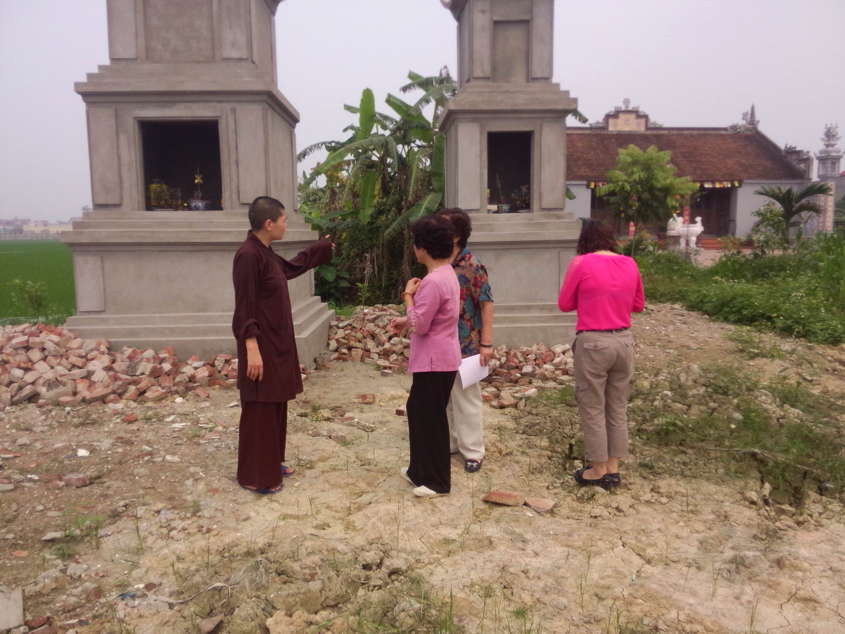 Khôi phục chùa Linh Quang