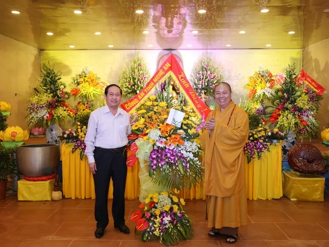 Nghệ An: Lễ hội Văn hóa Phật giáo "Hương Sen Xứ Nghệ 2017"