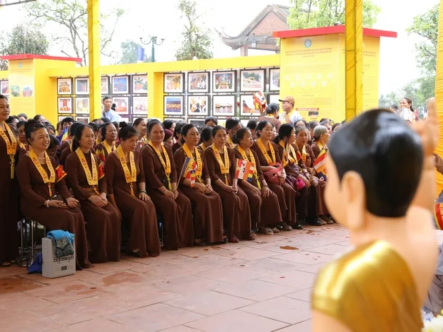 Nghệ An: Lễ hội Văn hóa Phật giáo "Hương Sen Xứ Nghệ 2017"