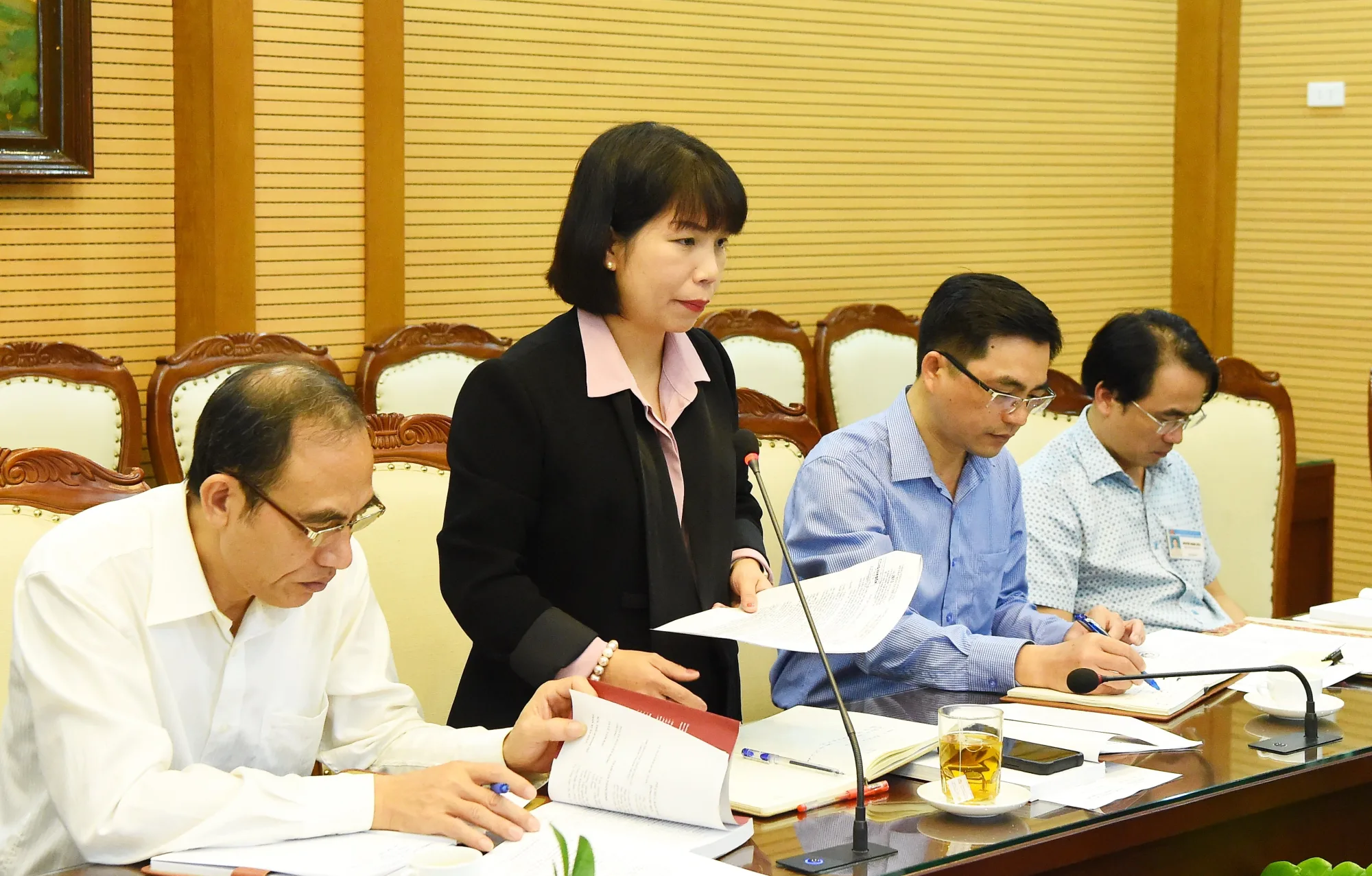 UBND Huyện Thanh Trì : Họp triển khai kế hoạch tổ chức Hội thảo khoa học tôn vinh về nhân vật Lịch sử " Sư bà Phương Dung và Tu bổ Tôn tạo khu Lăng mộ ", nhân dịp Thủ đô kỷ niệm 1010 năm Thăng long Hà Nội