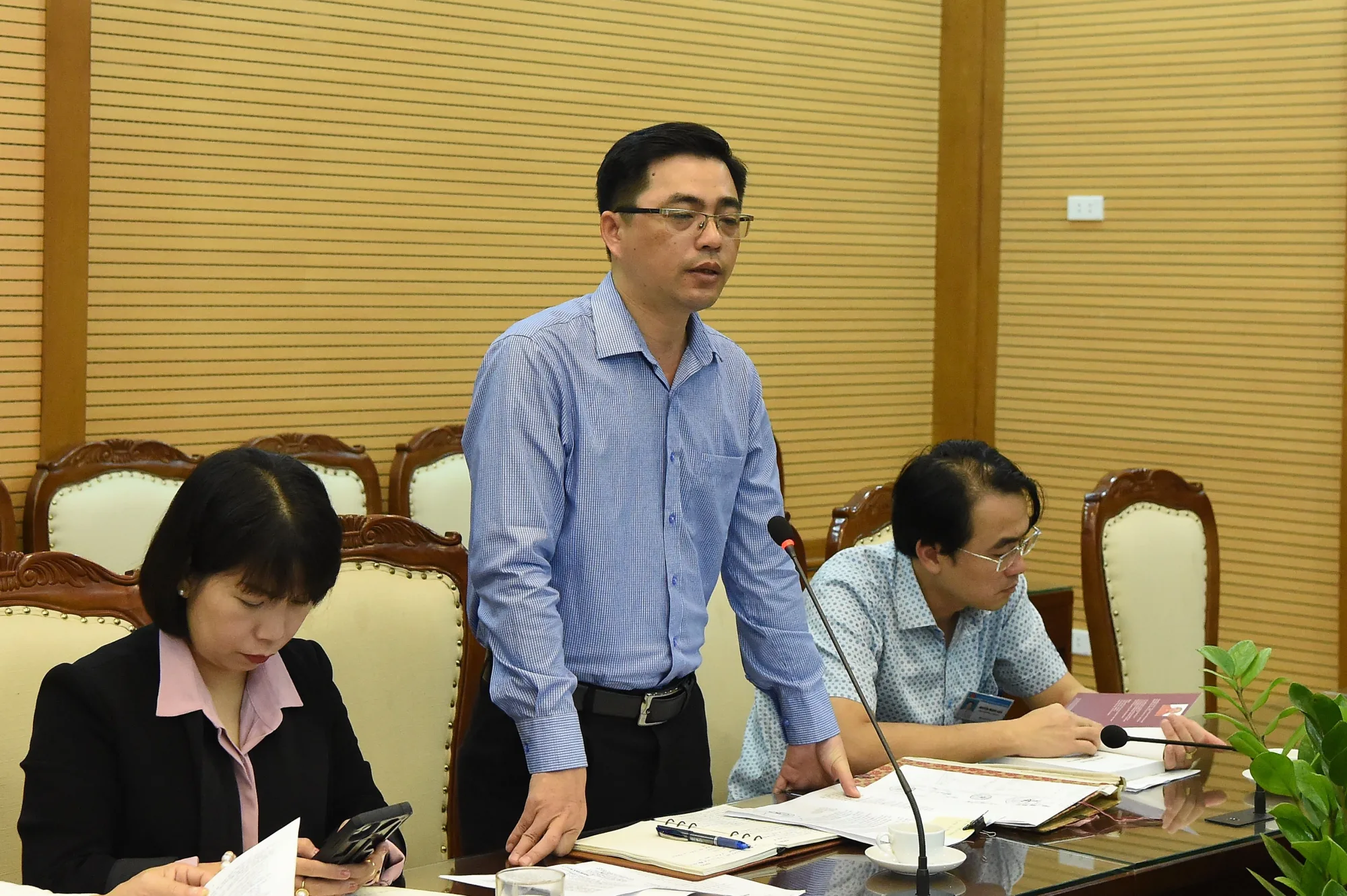 UBND Huyện Thanh Trì : Họp triển khai kế hoạch tổ chức Hội thảo khoa học tôn vinh về nhân vật Lịch sử " Sư bà Phương Dung và Tu bổ Tôn tạo khu Lăng mộ ", nhân dịp Thủ đô kỷ niệm 1010 năm Thăng long Hà Nội