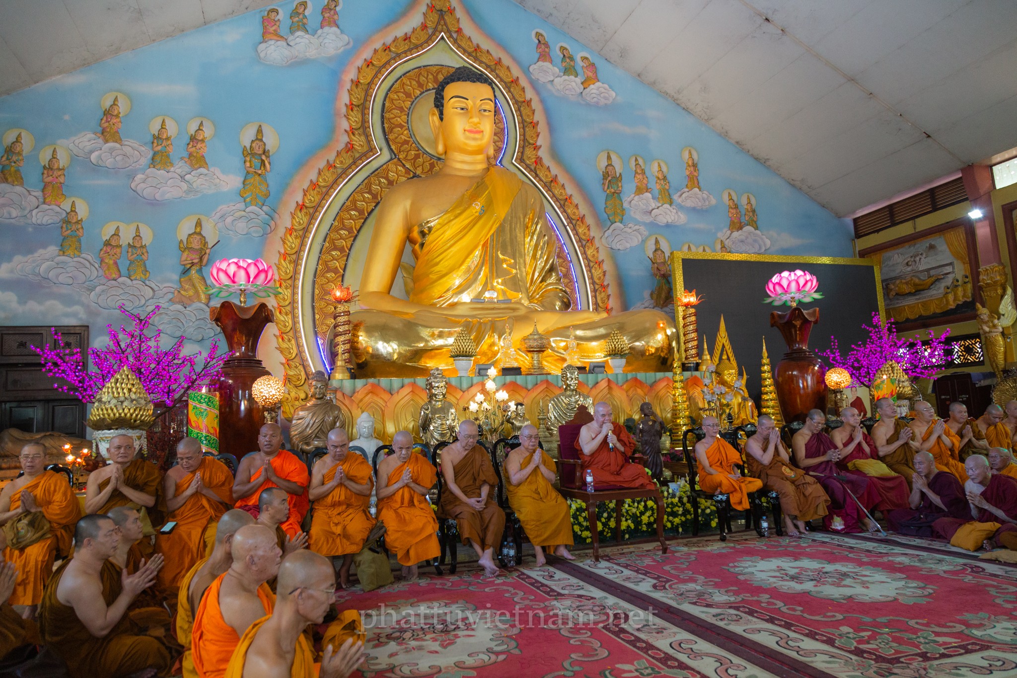 Đồng Nai: Đại lễ dâng y Kathina tại thiền viện Phước Sơn PL.2564-87