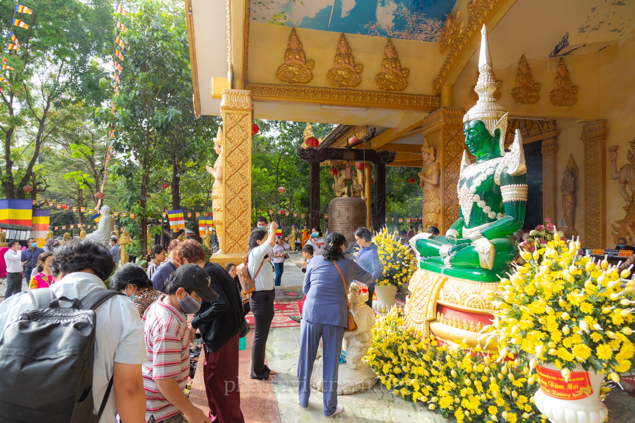 Đồng Nai: Đại lễ dâng y Kathina tại thiền viện Phước Sơn PL.2564-17