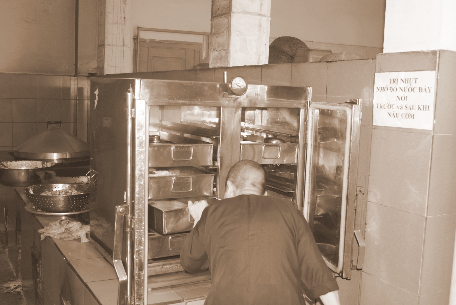 Ni trưởng Thích Nữ Như Đức: Phải hiểu được mình là người xuất gia “tâm hình dị tục”-5