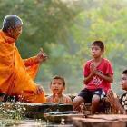 An lạc khi nghe kể chuyện tu học