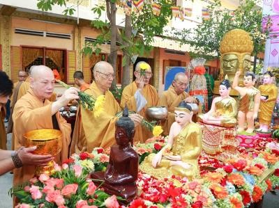 Hòa thượng Chủ tịch chúc tết Phật giáo Nam tông Khmer