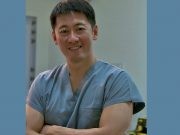 Lời nhắn nhủ của bác sĩ triệu phú: Đừng tôn thờ tiền như tôi