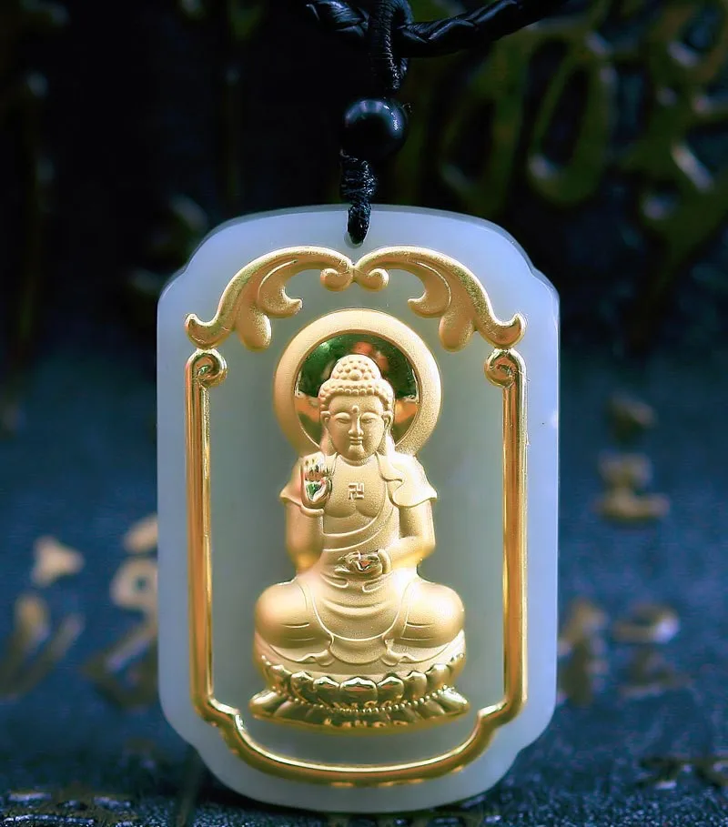 Có nên chú nguyện mặt dây chuyền trước khi đeo?-0