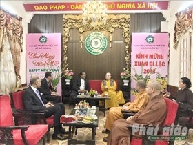 Hà Nội: Tổng Bí thư Đảng cầm quyền Ấn Độ thăm và làm việc tại chùa Quán Sứ