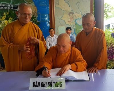 Trung ương Giáo hội viếng nguyên Thủ tướng Phan Văn Khải