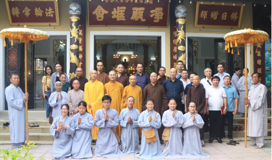 Niệm Phật đường Sư Lỗ - Chùa Tường Vân, nơi mang đậm nét kiến trúc cổ xưa chùa Làng xứ Huế