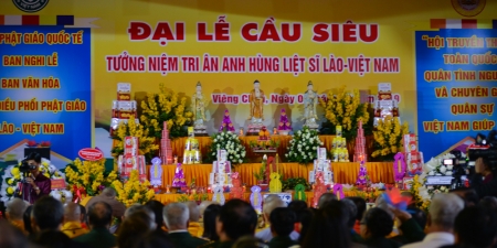 Lào: Tưởng niệm tri ân anh hùng liệt sĩ quân tình nguyện Việt Nam